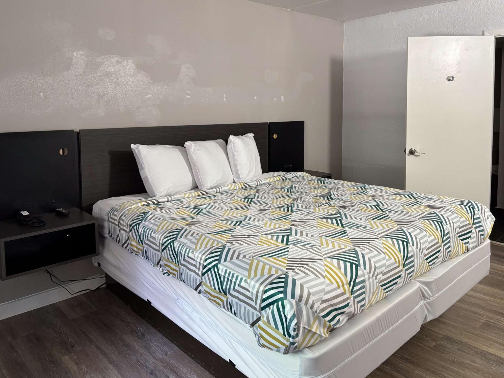 La Casa Inn&suites Hotel 2*
