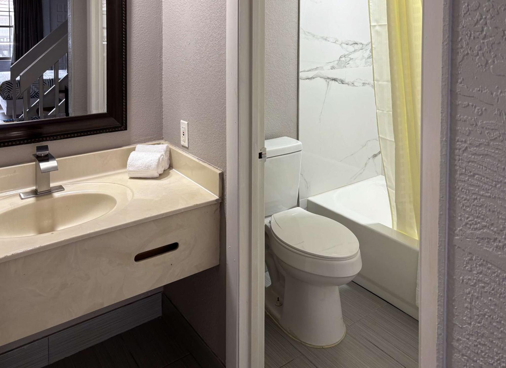 Hotel La Casa Inn&suites Tallahassee