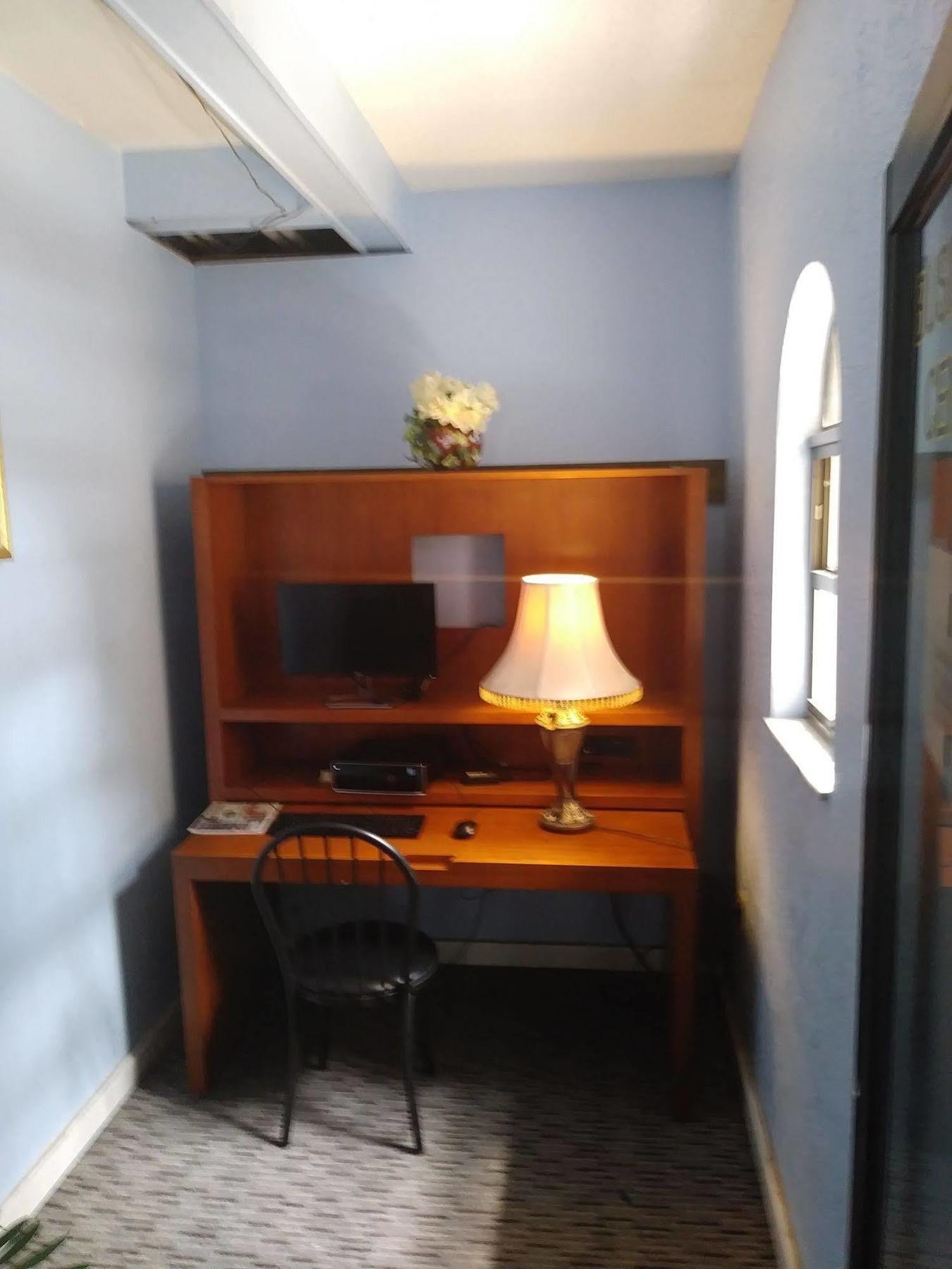 Hotel La Casa Inn&suites